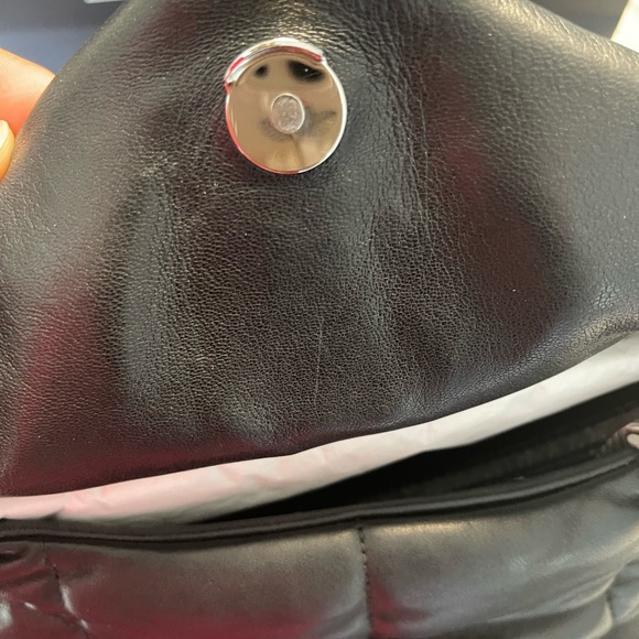 SAINT LAURENT Loulou quilted shoulder bag - Picture 3 of 10